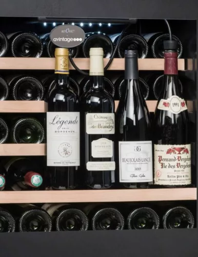 Avintage Borhűtő AVI63CSZF beépíthető, 33 palack