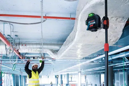 BOSCH 0601063Y00 GLL 3-80 G zöld Vonallézer kofferben + 4 db 1,5 V-os LR6 (AA) + Lézer céltábla + Szerszámkoffer