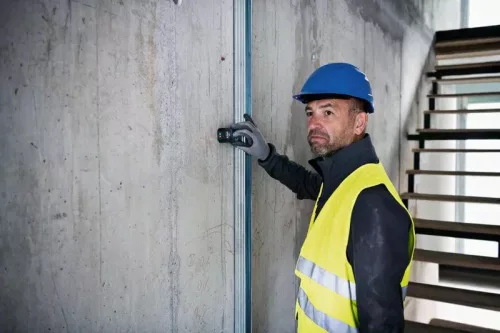 BOSCH 0601072S00 GLM 50-22 Lézeres távolságmérő + 2 db 1,5 V-os LR6 (AA)