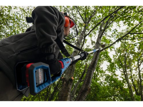 BOSCH Akkus teleszkópos ágvágó 240 - 290 cm GKE 18V-25T ford. sz. (akku és töltő nélkül)