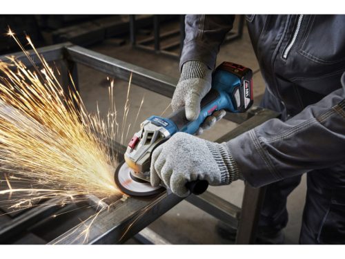 BOSCH Akkus sarokcsiszoló 125 mm GWS 18V-8 (akku és töltő nélkül)