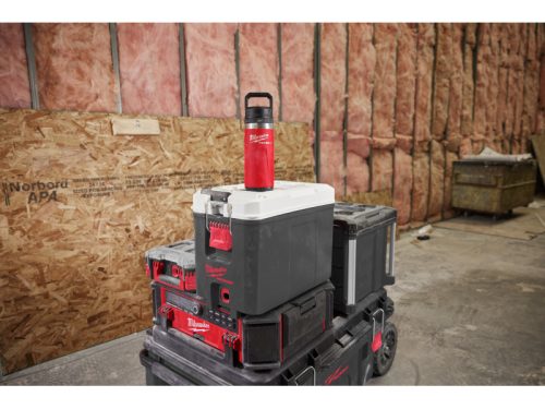 MILWAUKEE Kulacs Piros 710 ml PACKOUT™