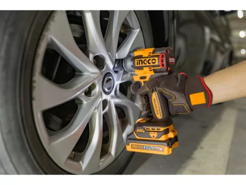 INGCO Akkus ütvecsavarozó 1/2" 405 Nm szénkefe nélküli 20 V (2 x 2,0 Ah akku + töltő)