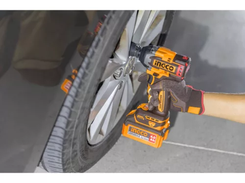 INGCO Akkus ütvecsavarozó 1/2" 550 Nm szénkefe nélküli 20 V (akku és töltő nélkül)