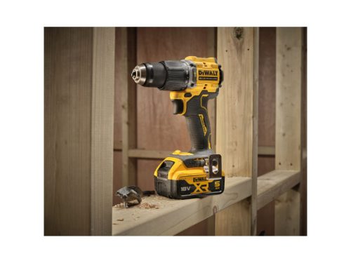 DEWALT Akkus ütvefúró-csavarozó kompakt 18 V szénkefe n. 74Nm (akku + töltő nélkül + TSTAK)
