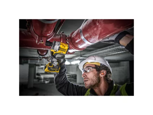 DEWALT Akkus ütvecsavarozó 18 V 1/2" 406 Nm (2 x 1,7 Ah akku + töltő + TSTAK) DCF921E2T