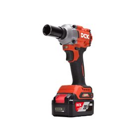   DCK Akkus ütvecsavarozó 1/2" 358 Nm szénkefe nélküli 20 V (2 x 5,0 Ah akku + töltő)